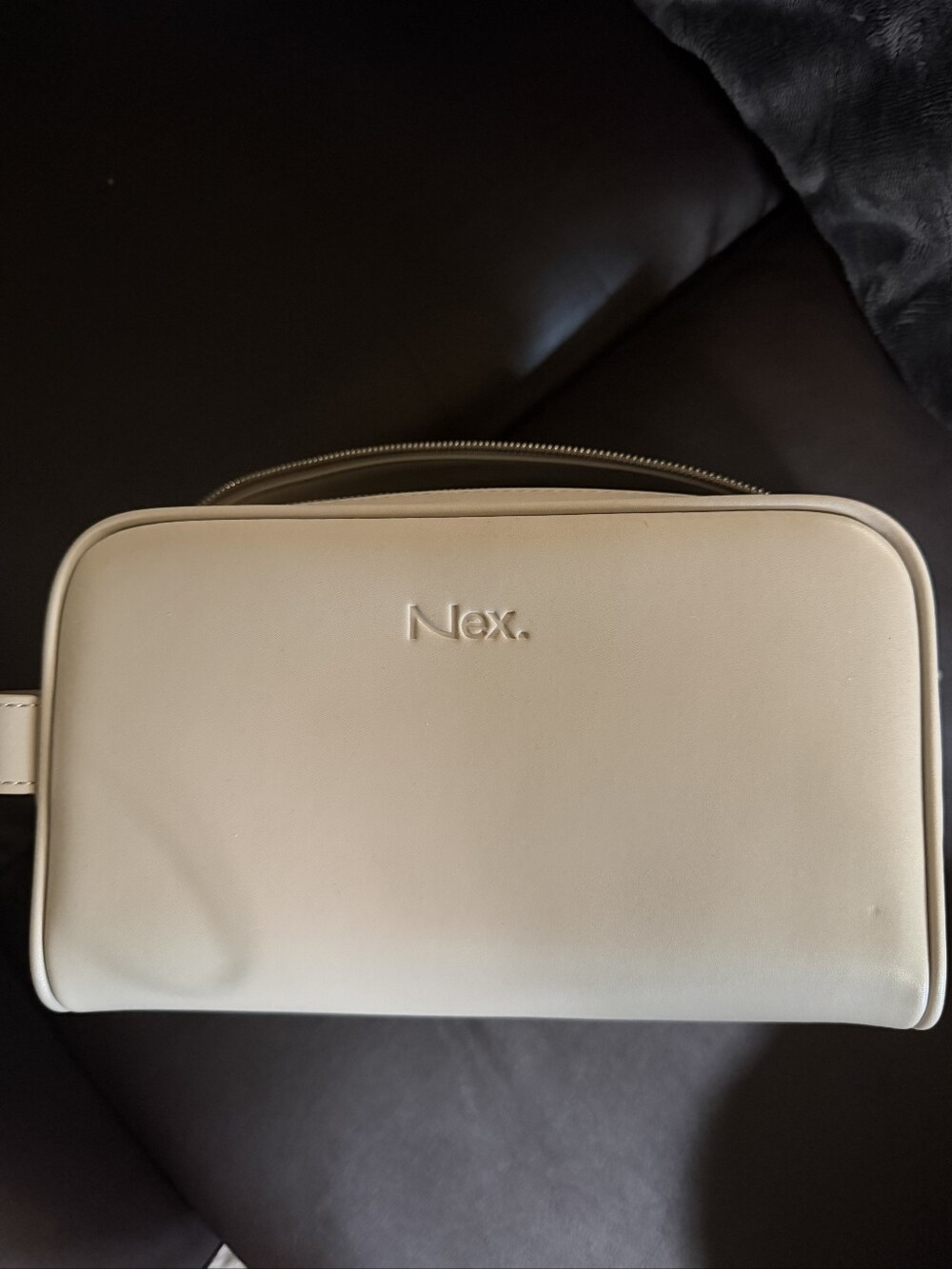 NWOT Nex. Cream Cosmetic Travel Case